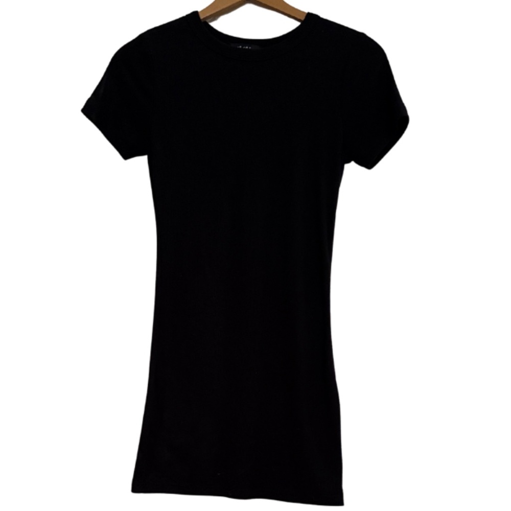 Lulu's Classic Black Short Sleeve T-shirt dress. Small.